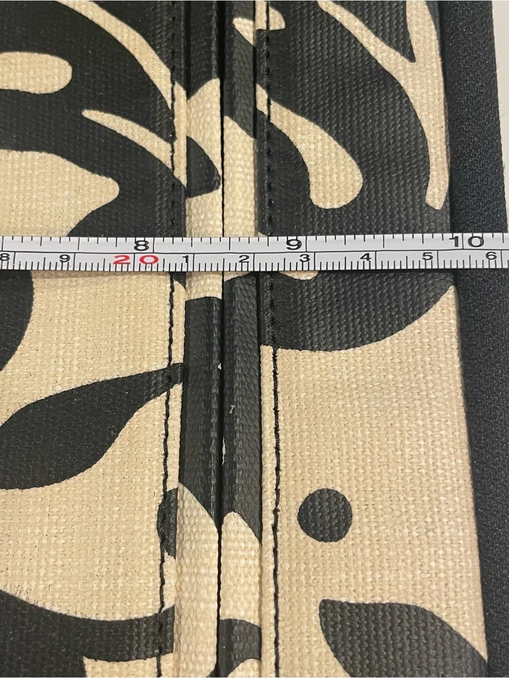 Martha Stewart Padded Laptop Case Cream Black Floral Outer Zip Pocket